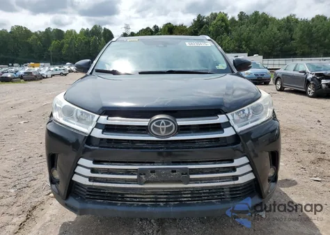 2017 Toyota Highlander Se z USA, uszkodzony, nr VIN 5TDJZRFH2HS383878